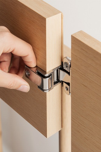 آموزش رگلاژ لولای آرام بند کابینت 3 آموزش رگلاژ لولای آرام بند کابینت